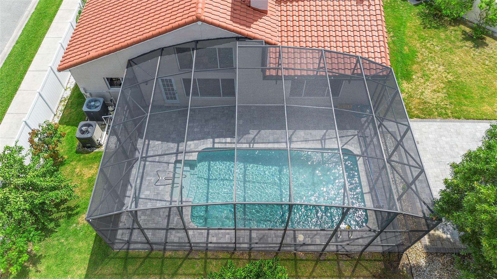 VENTURA PLACE - Residential