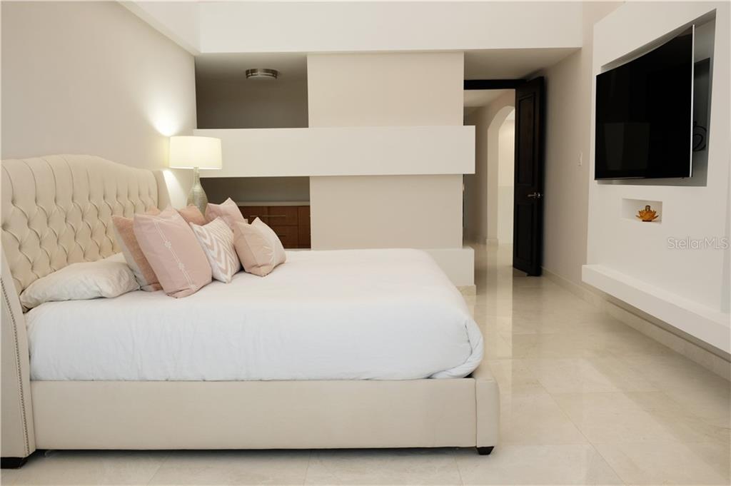 DORADO BEACH EAST - Residential