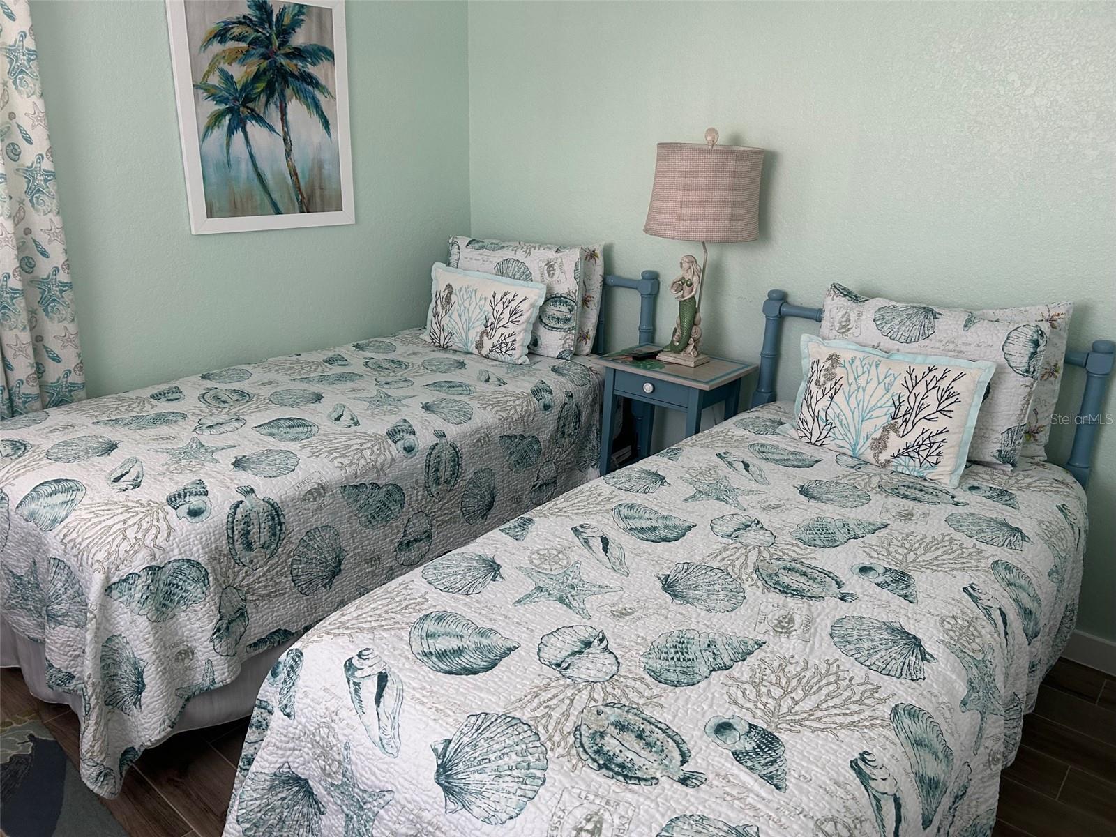 HOLMES BEACH 17TH UNIT - Residential Income