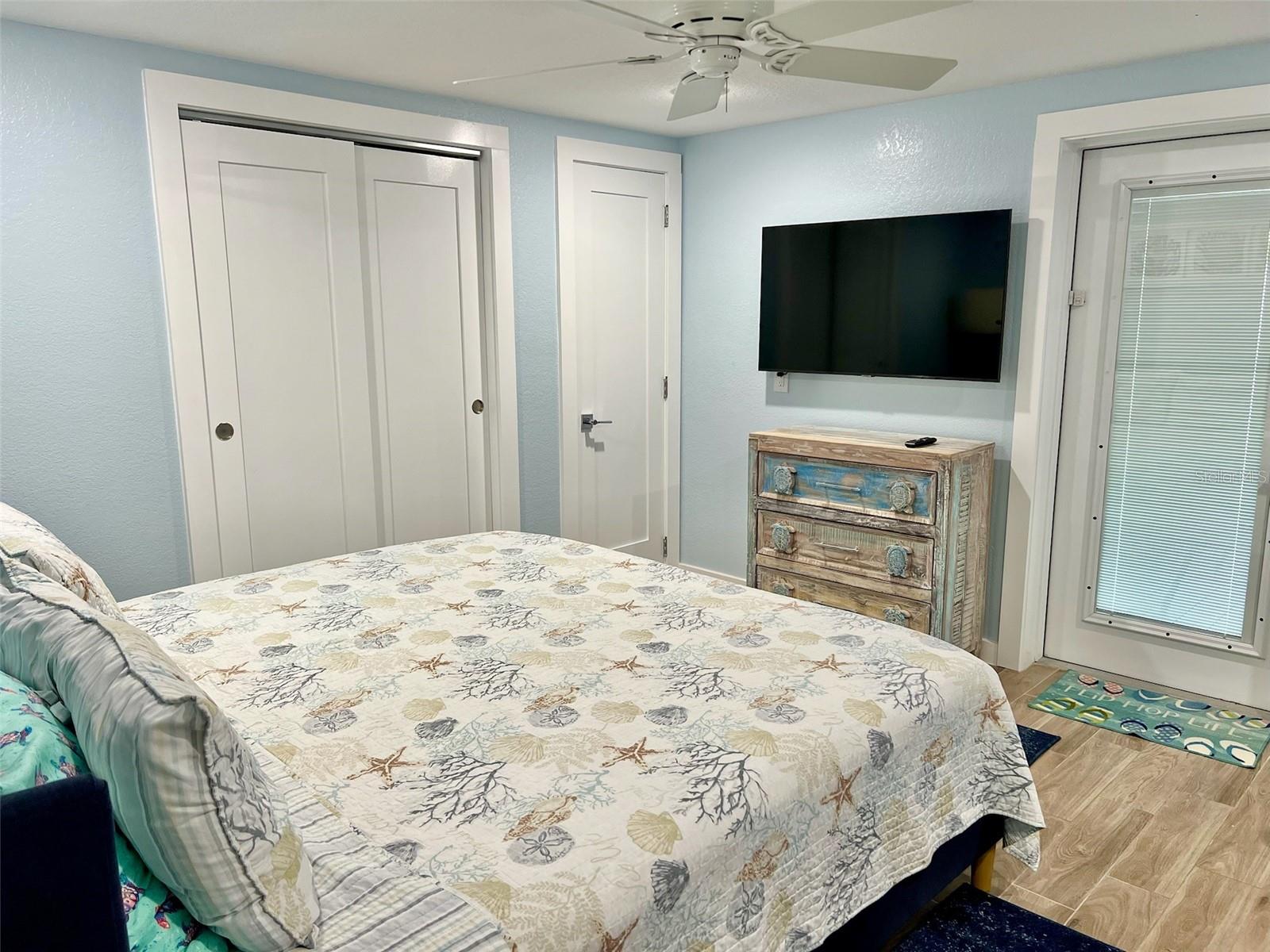 HOLMES BEACH 17TH UNIT - Residential Income