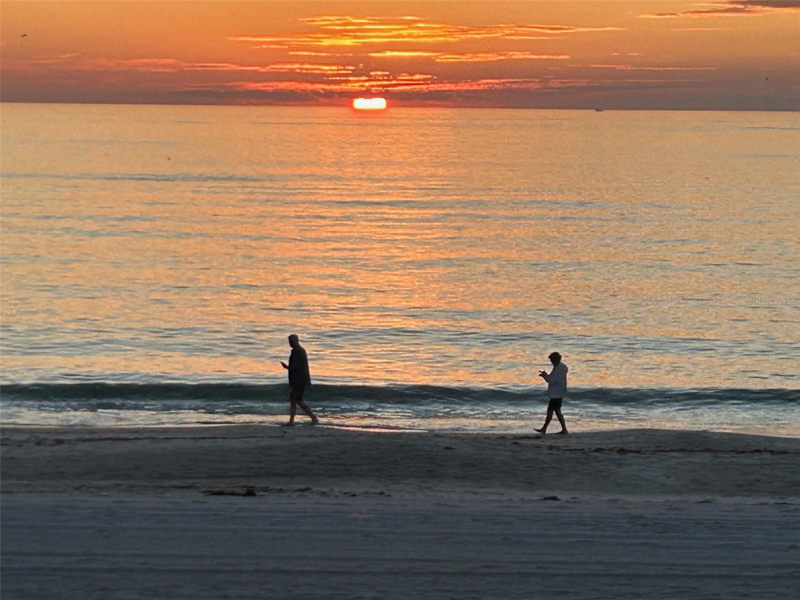 HOLMES BEACH 17TH UNIT - Residential Income