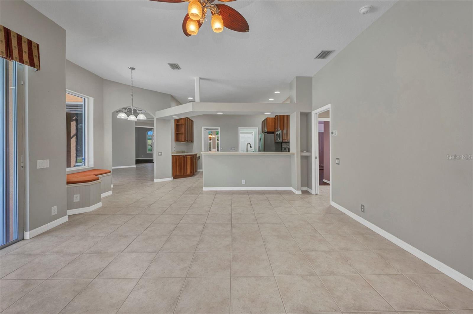 BOBCAT TRAIL - Residential
