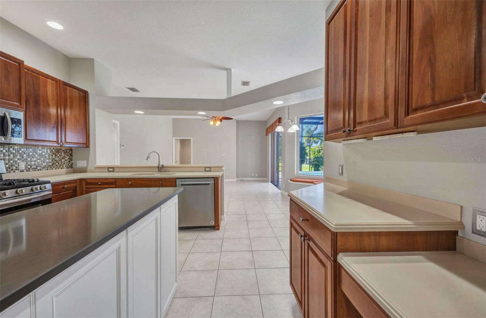 BOBCAT TRAIL - Residential
