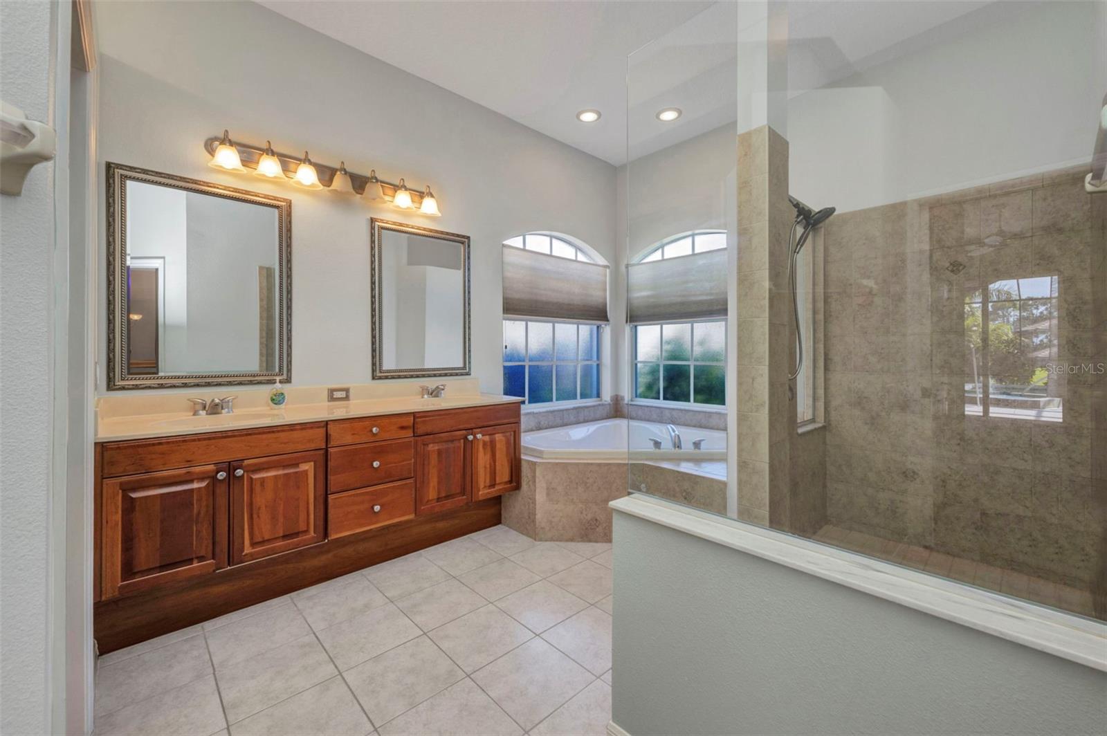 BOBCAT TRAIL - Residential