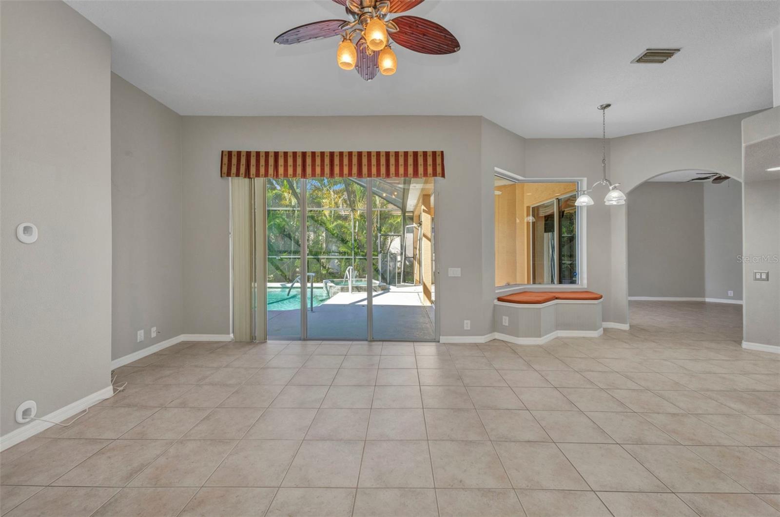 BOBCAT TRAIL - Residential