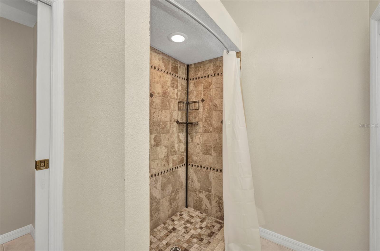 BOBCAT TRAIL - Residential