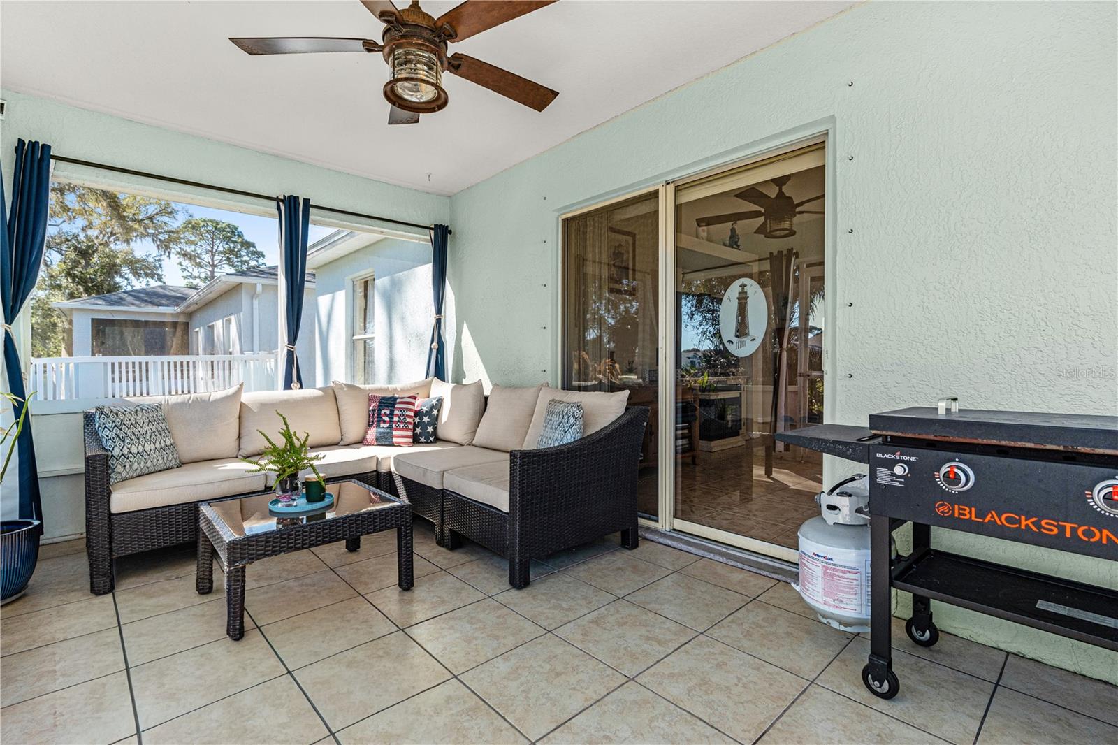 MARINERS GATE PH 01 - Residential