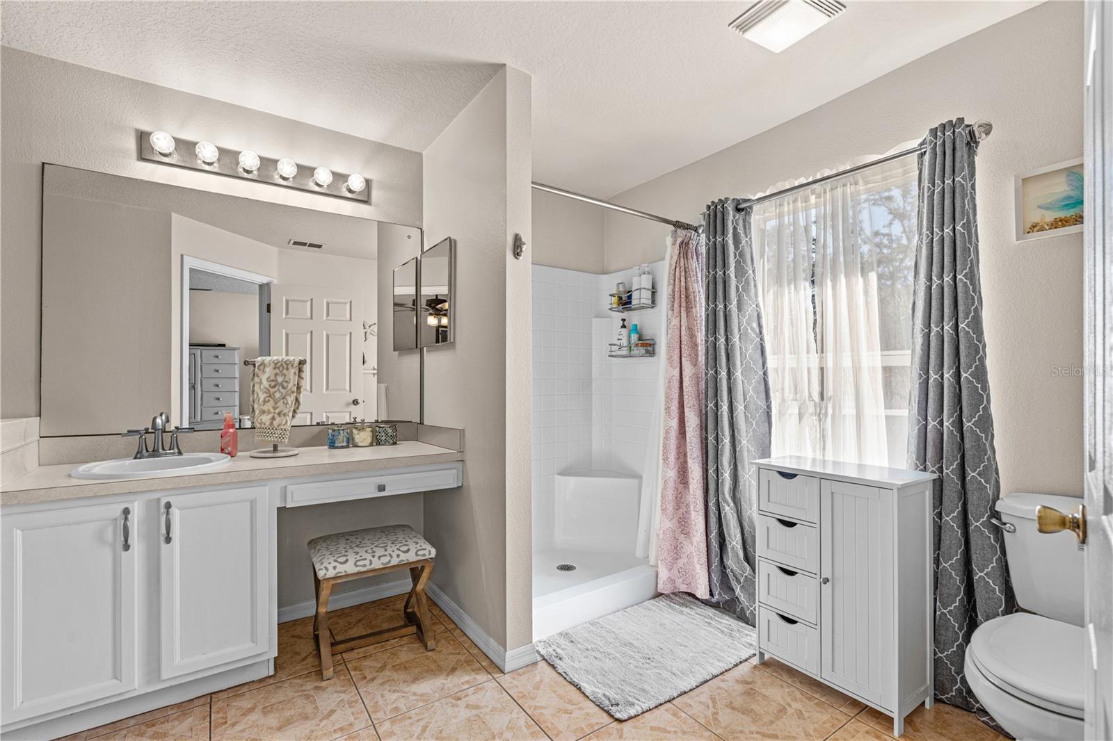 MARINERS GATE PH 01 - Residential