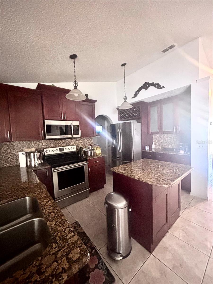 POINCIANA VILLAGE 05 NEIGHBORHOOD 01 - Residential Lease