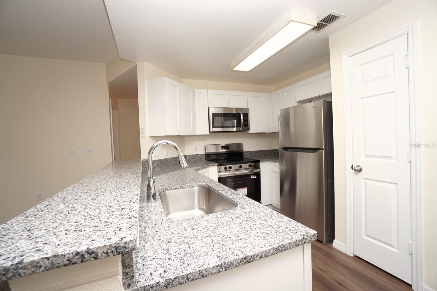 BORDEAUX CONDO - Residential