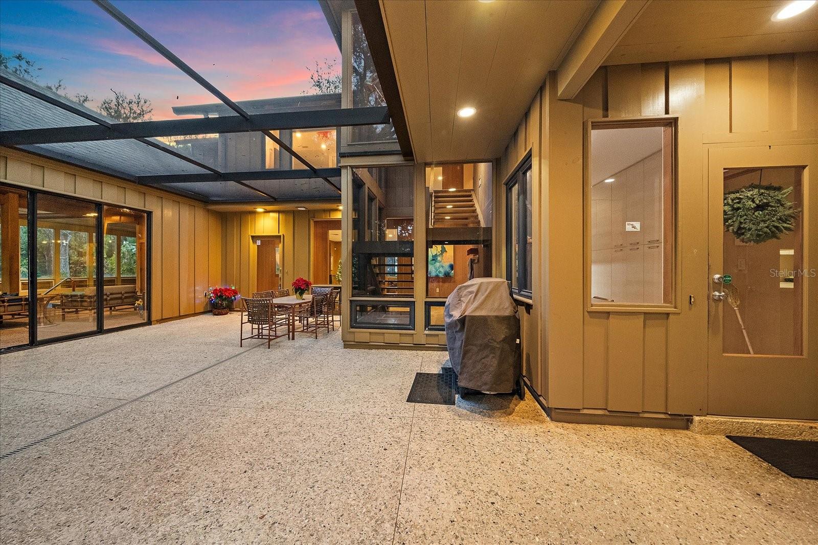 SHORELAND WOODS SUB - Residential Lease