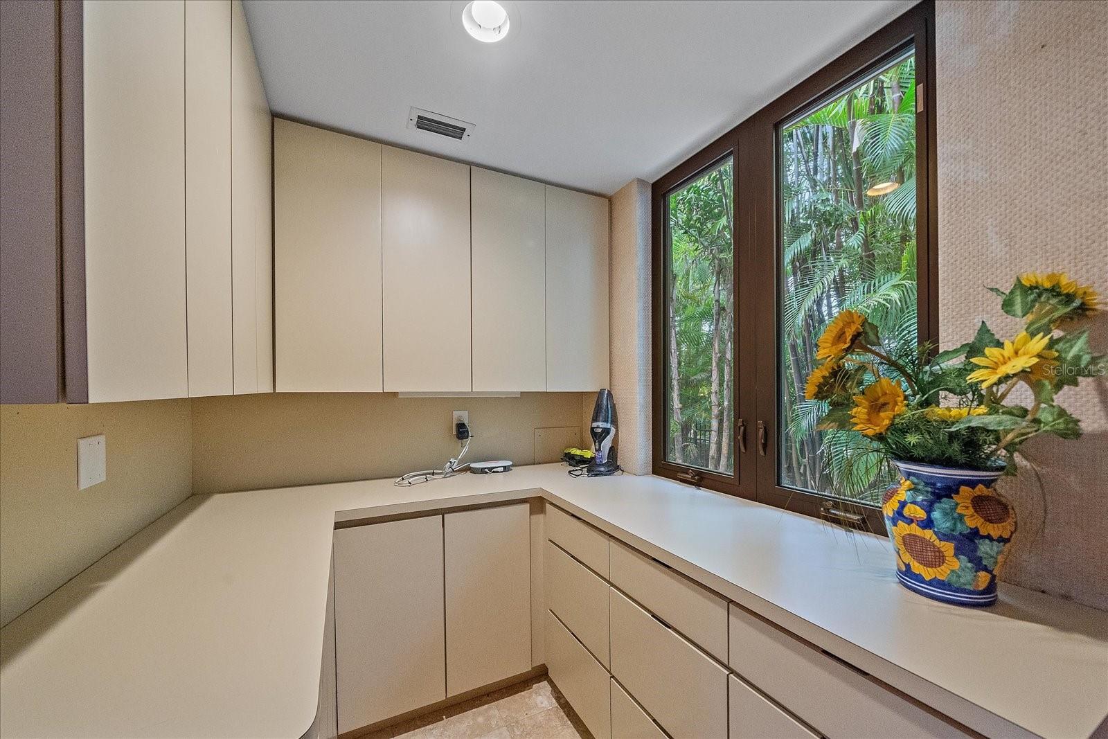 SHORELAND WOODS SUB - Residential Lease