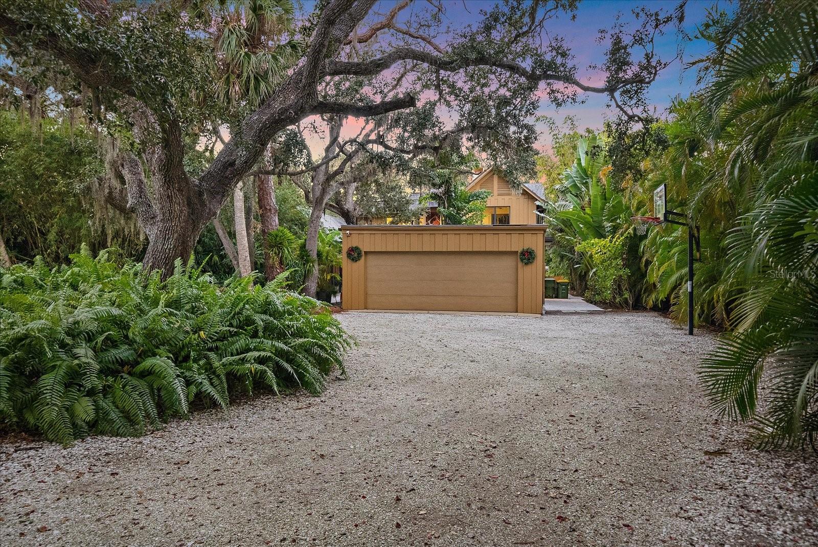 SHORELAND WOODS SUB - Residential Lease