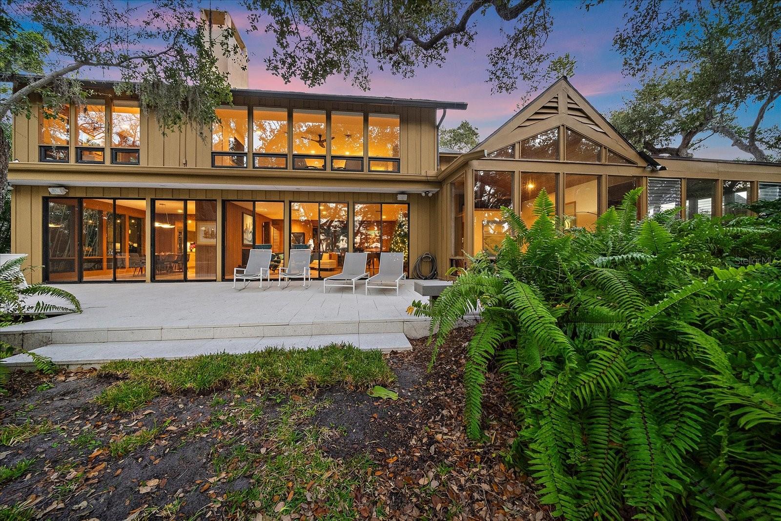 SHORELAND WOODS SUB - Residential Lease