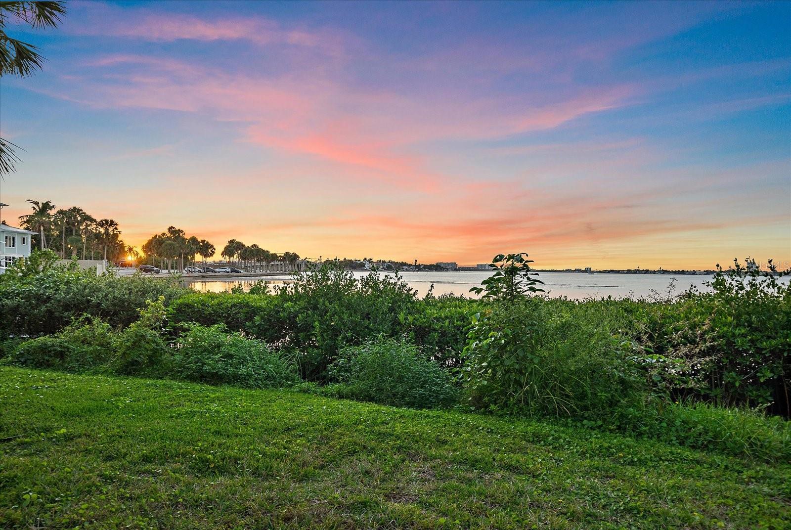 SHORELAND WOODS SUB - Residential Lease