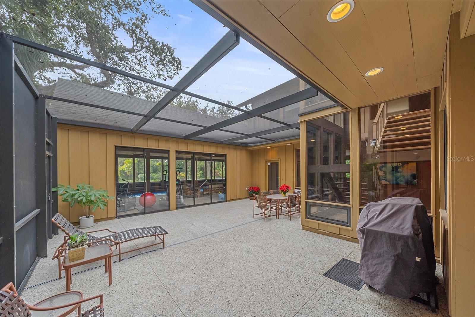 SHORELAND WOODS SUB - Residential Lease