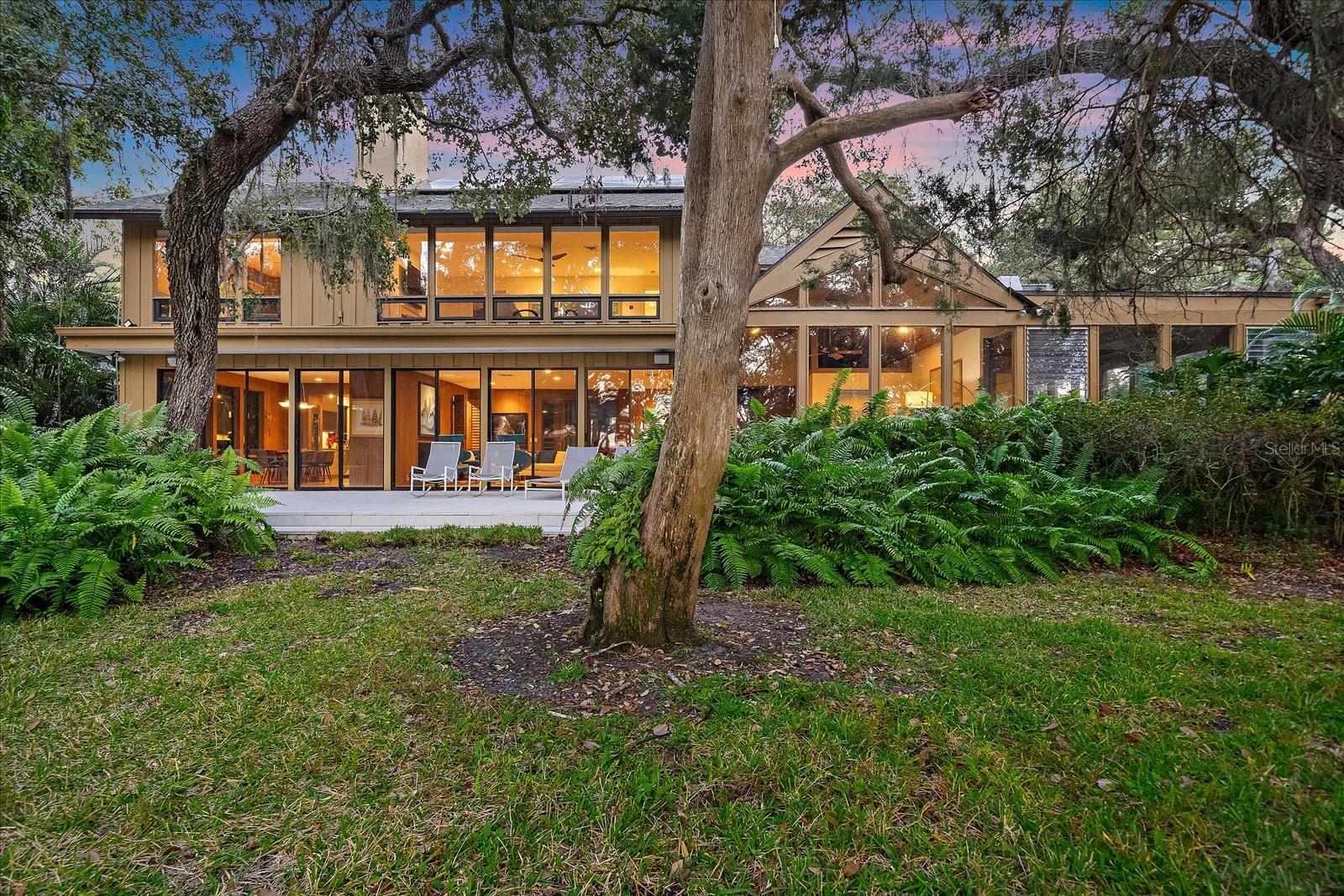 SHORELAND WOODS SUB - Residential Lease