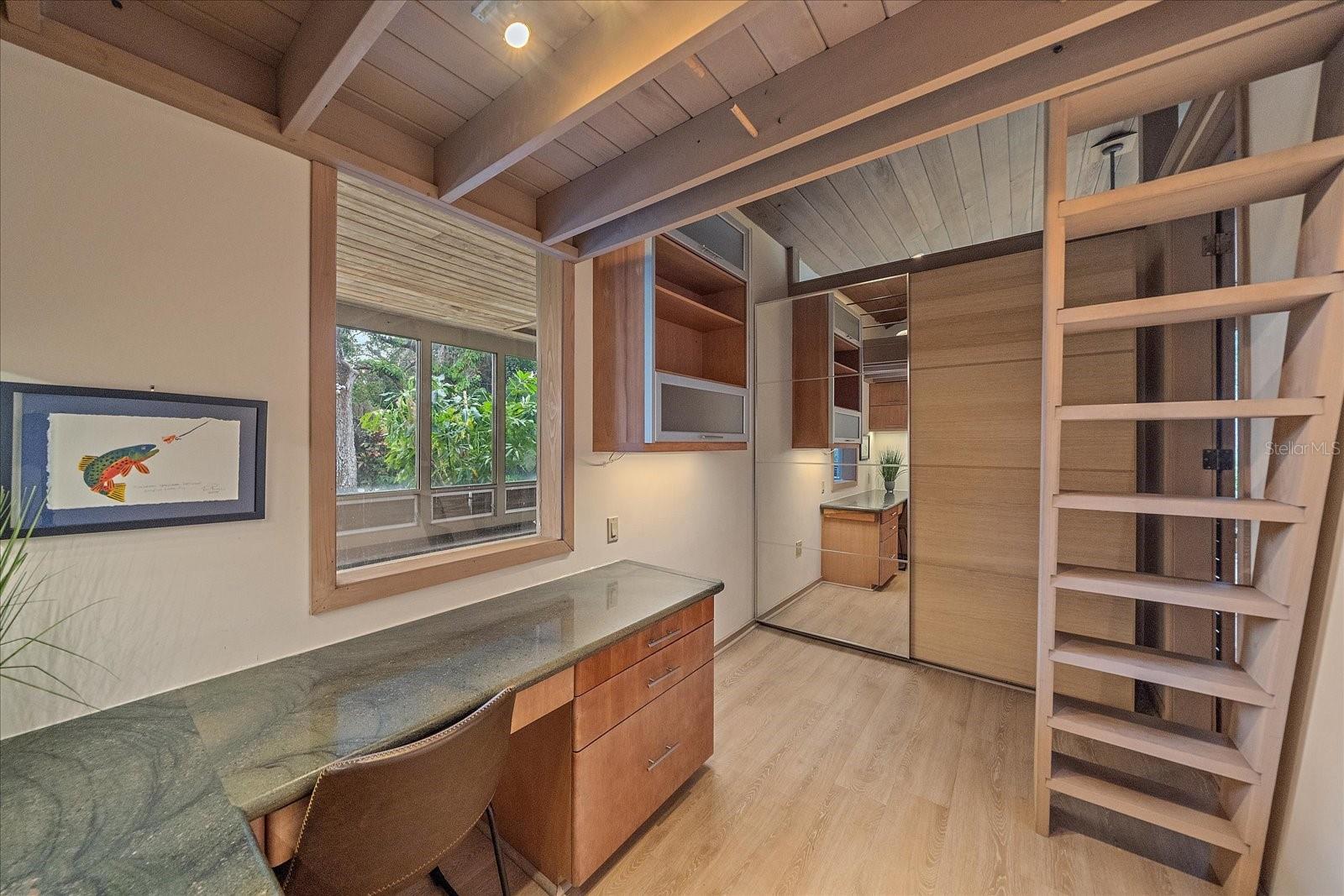 SHORELAND WOODS SUB - Residential Lease