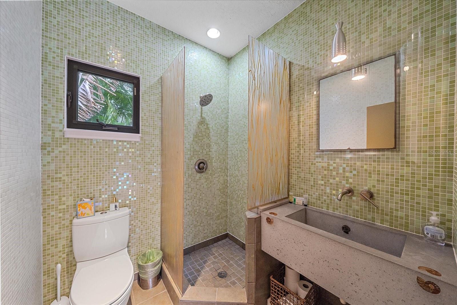 SHORELAND WOODS SUB - Residential Lease