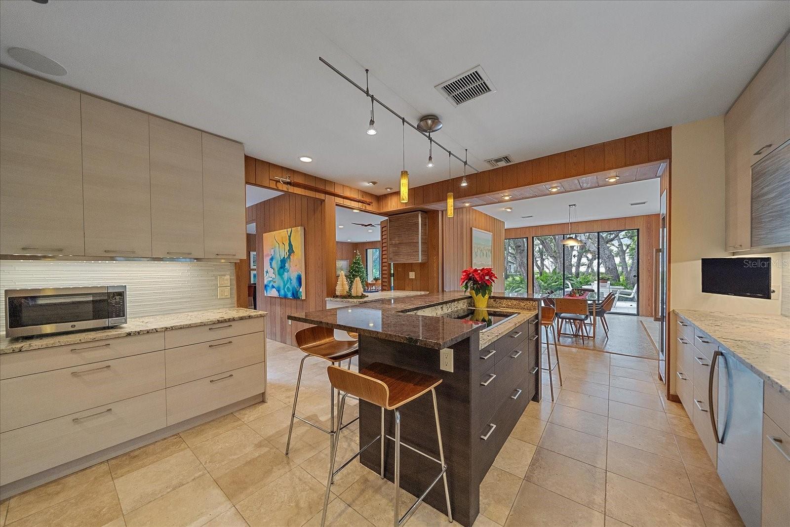 SHORELAND WOODS SUB - Residential Lease