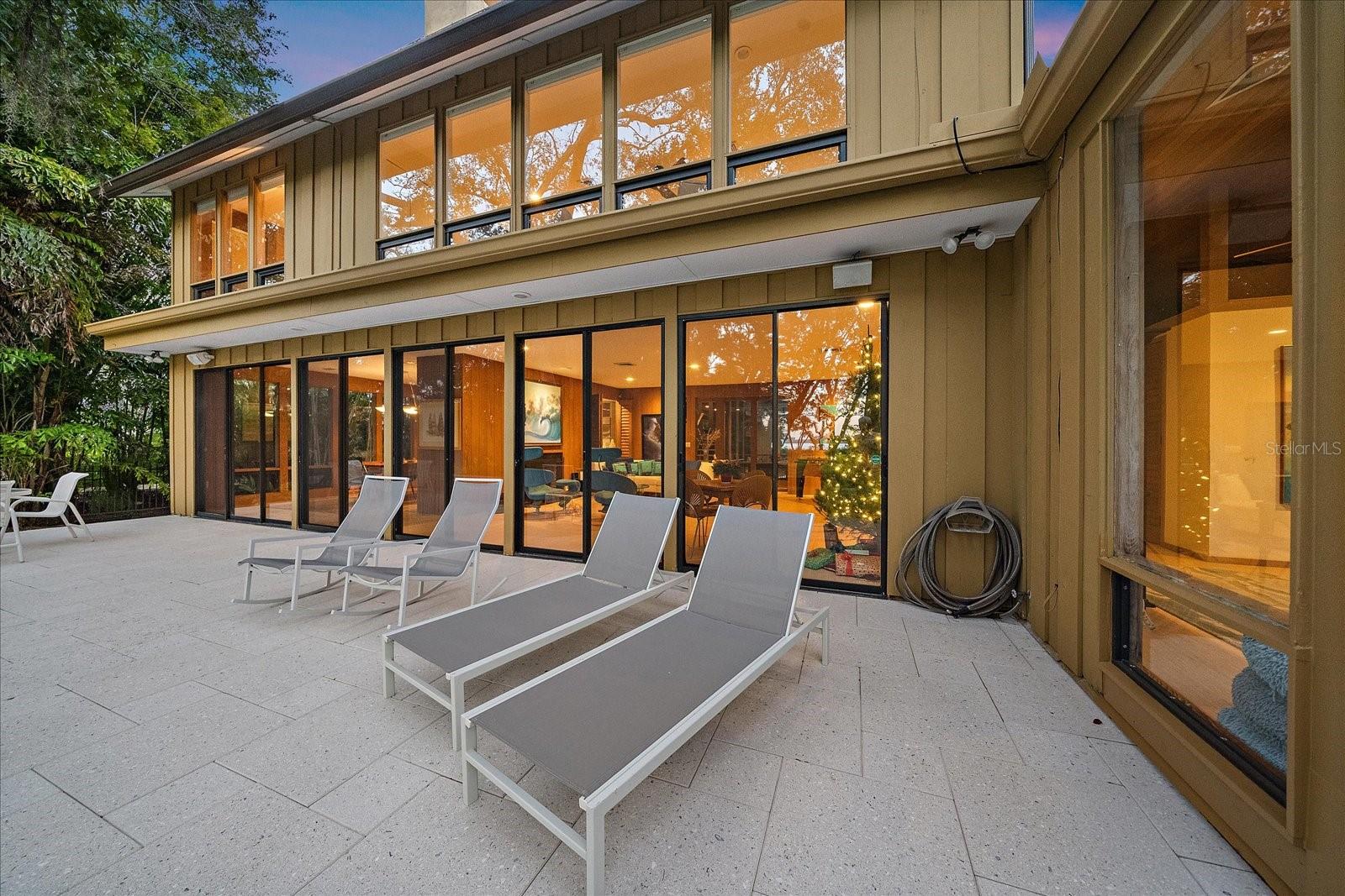 SHORELAND WOODS SUB - Residential Lease