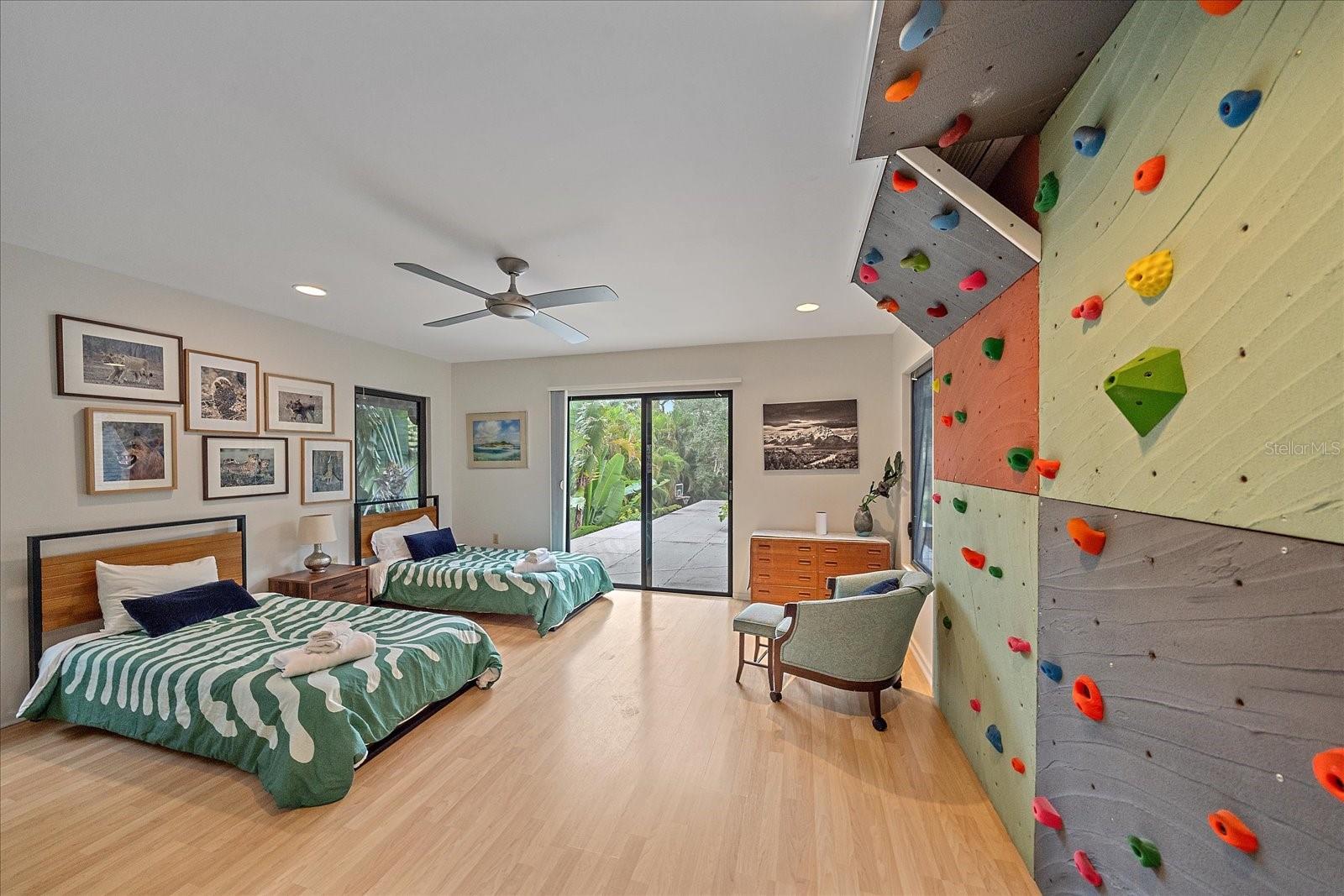 SHORELAND WOODS SUB - Residential Lease