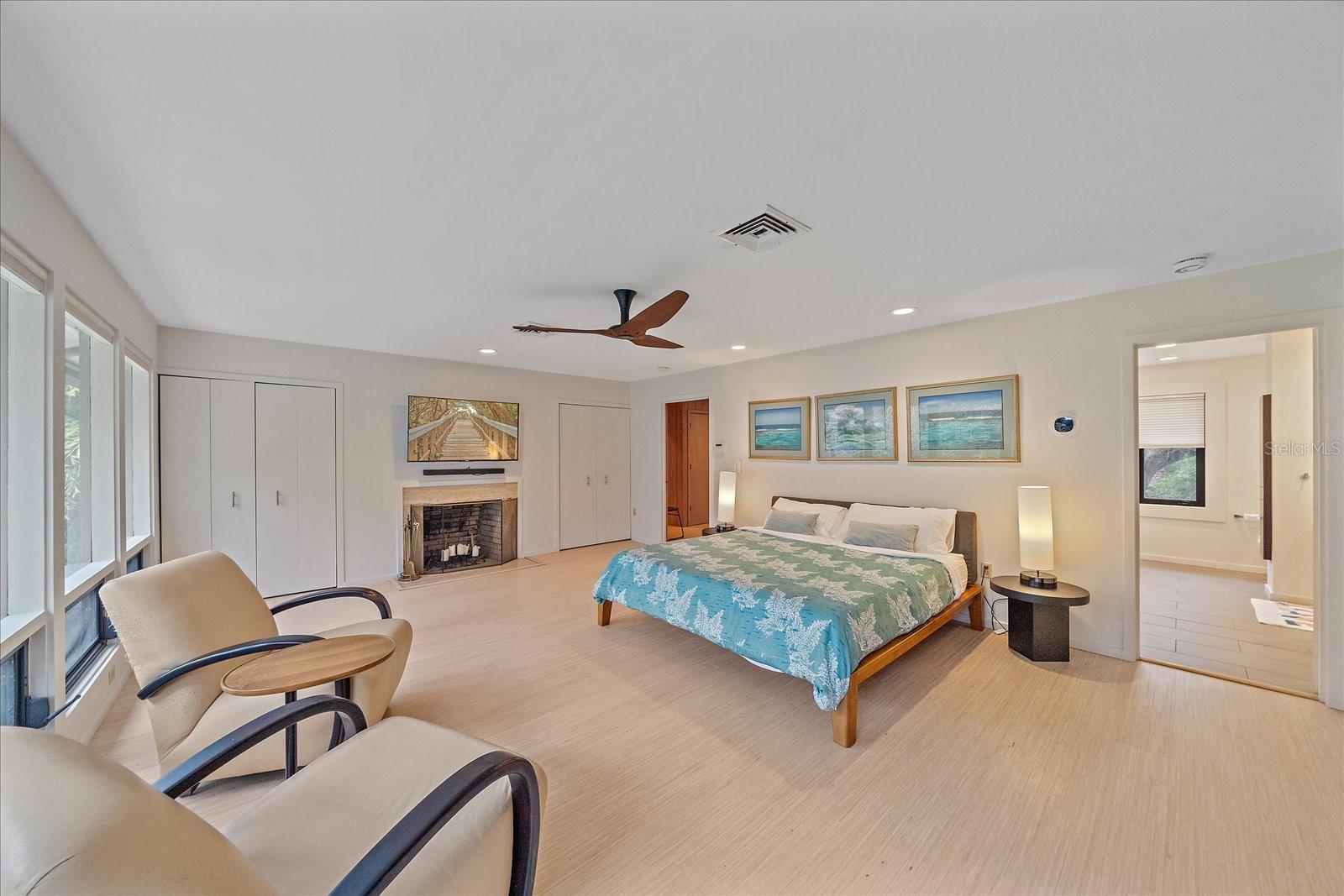 SHORELAND WOODS SUB - Residential Lease