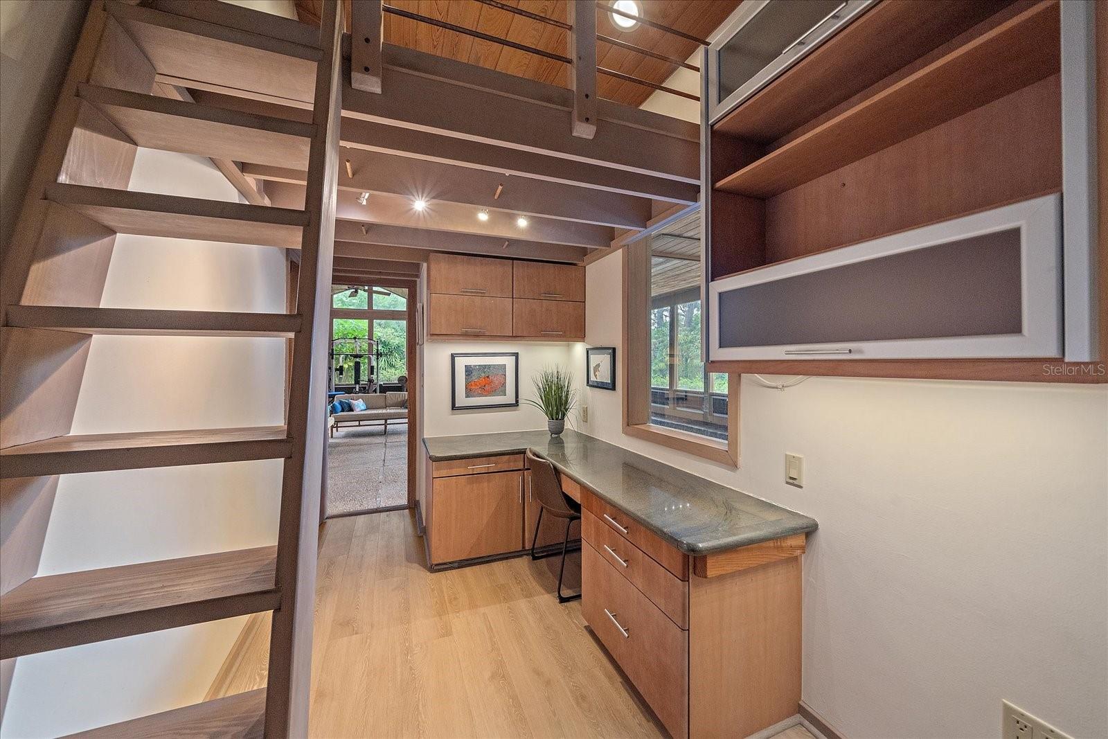 SHORELAND WOODS SUB - Residential Lease