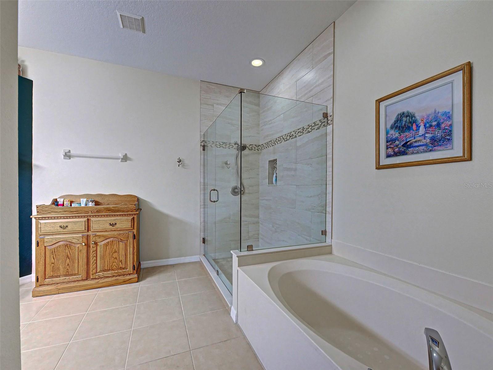 VENTURA VILLAGE - Residential