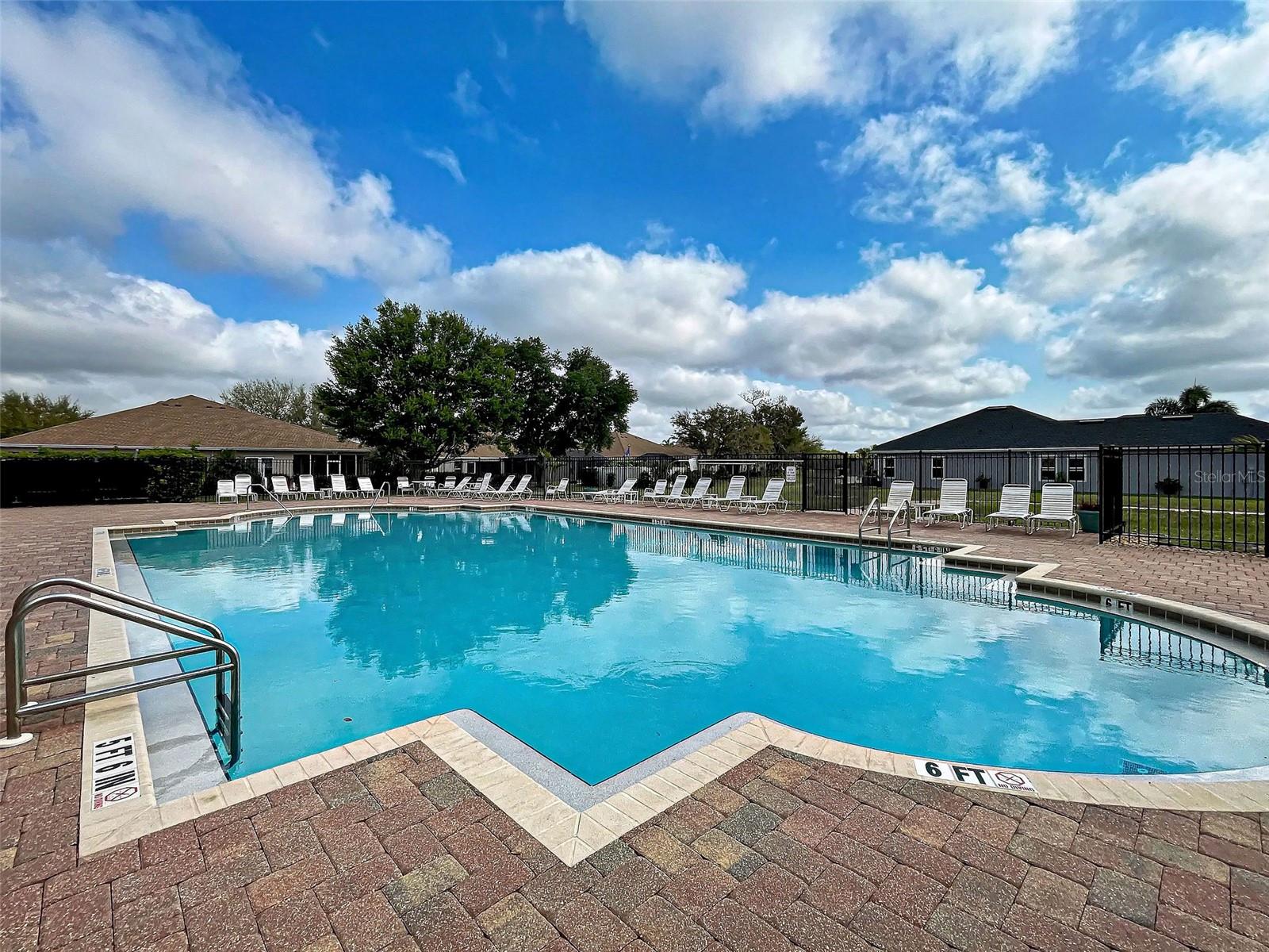 VENTURA VILLAGE - Residential