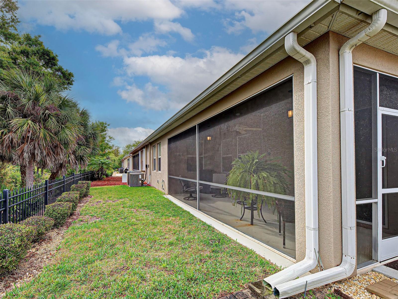 VENTURA VILLAGE - Residential