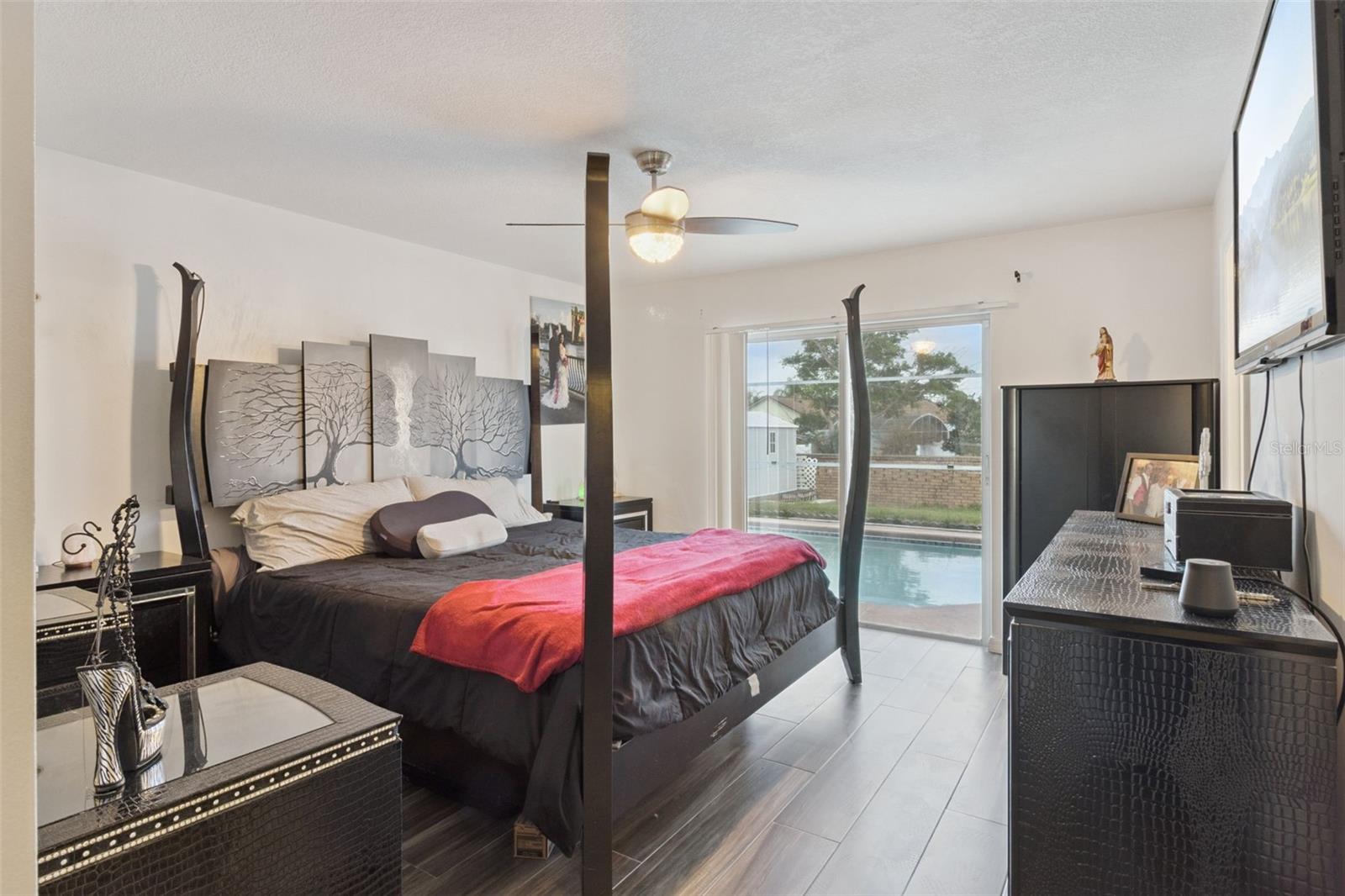 LINDFIELDS UNIT 2 - Residential