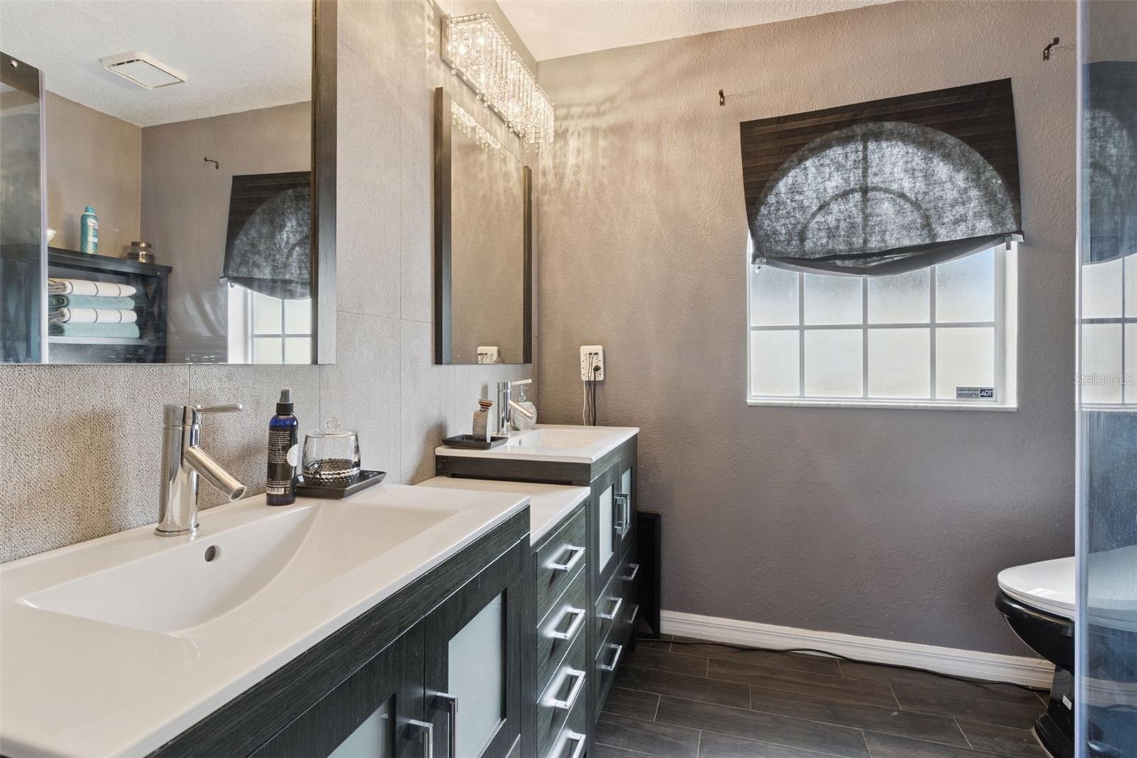 LINDFIELDS UNIT 2 - Residential