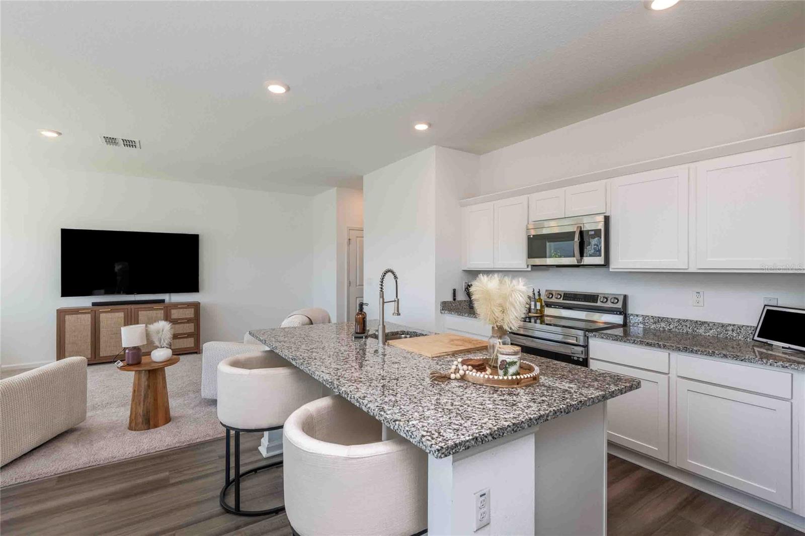 CLINTON CORNER - Residential