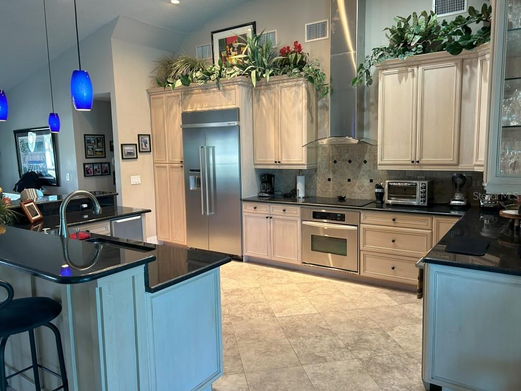 TIERRA VERDE UNIT 01 - Residential