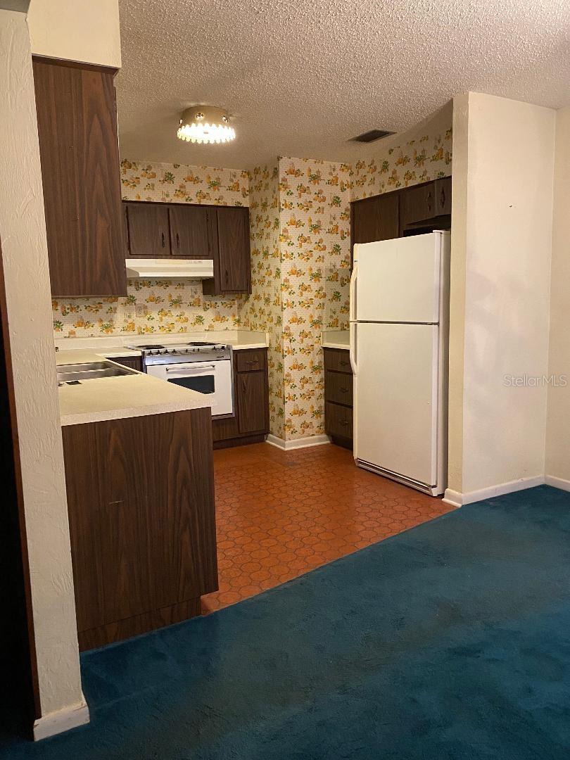 4001 NW 48TH PLACE