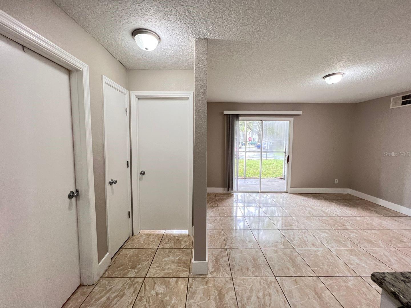 CENTRAL PARK METROWEST CONDO - Residential Lease