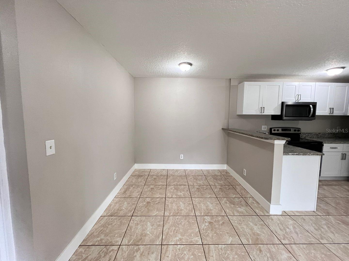 CENTRAL PARK METROWEST CONDO - Residential Lease