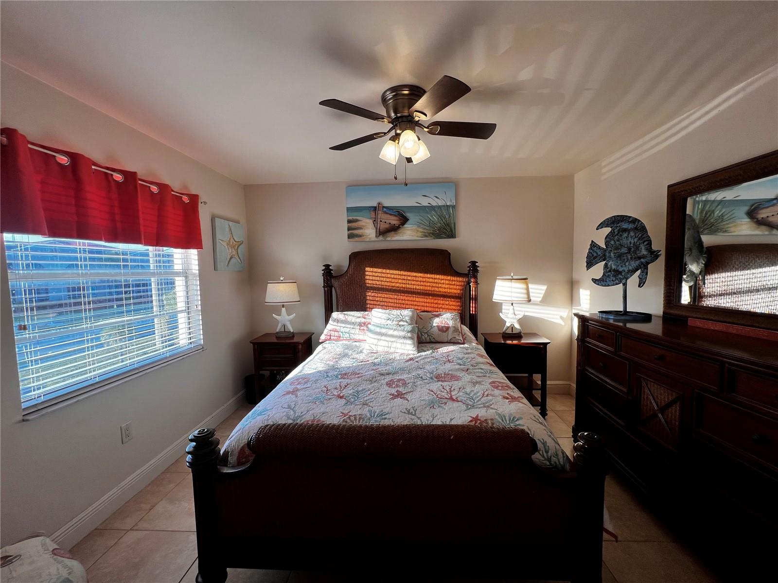 SUN LAKE VILLAS - Residential