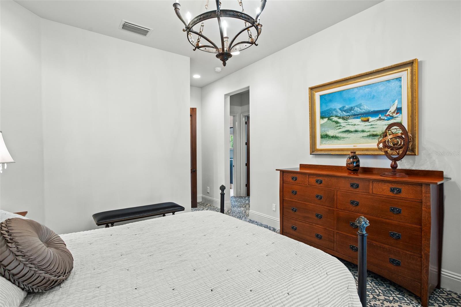 ISLEWORTH - Residential