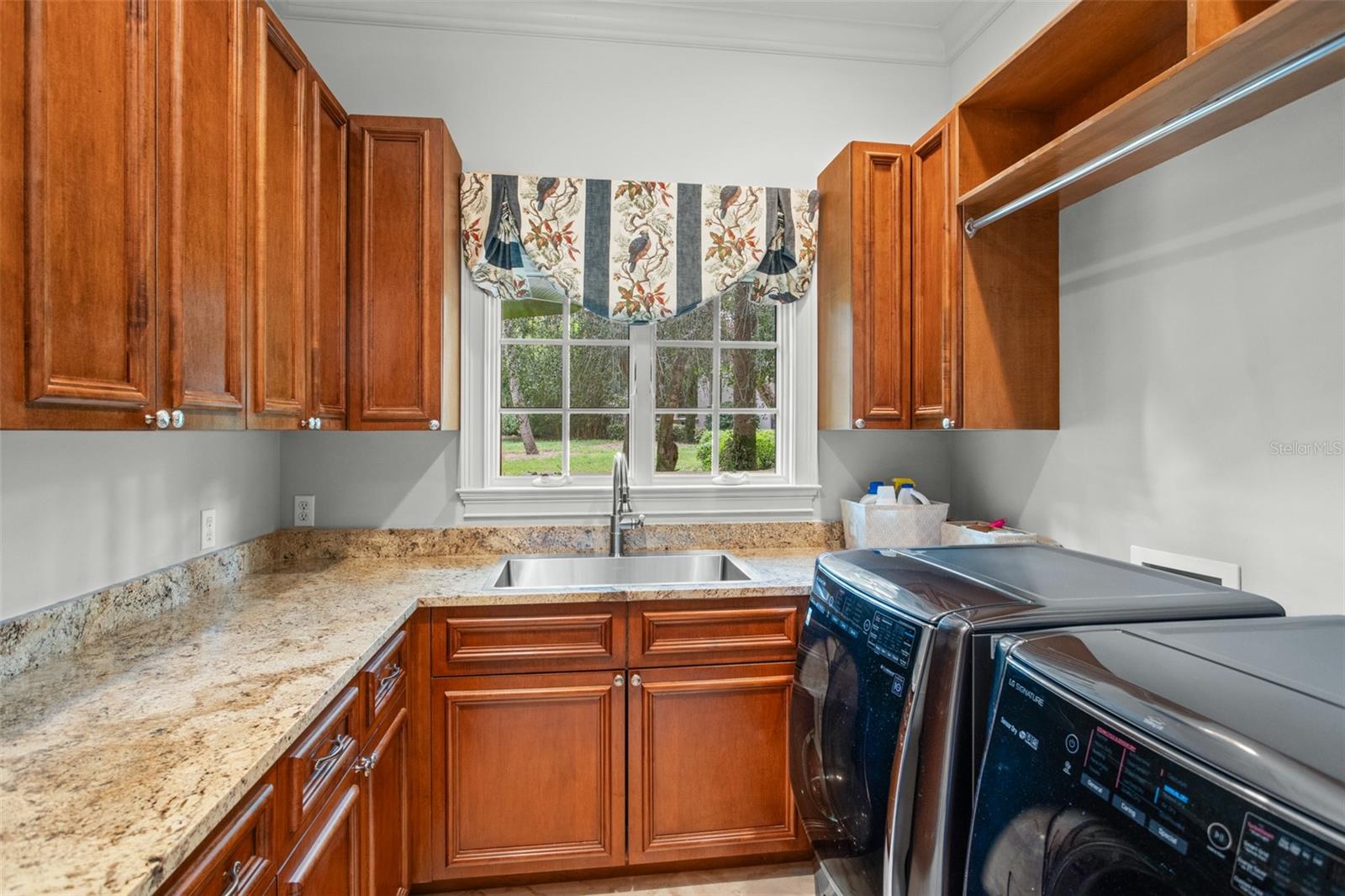 ISLEWORTH - Residential