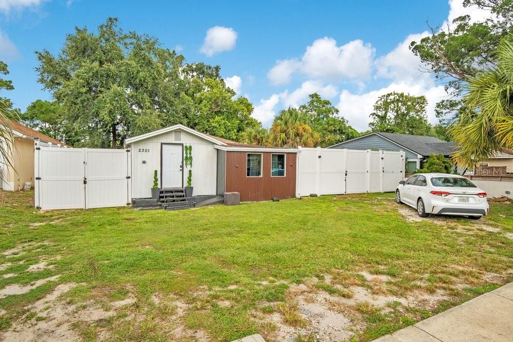 Photo of 2301 Drake Drive, Orlando, FL 32810 (MLS # V4951466)
