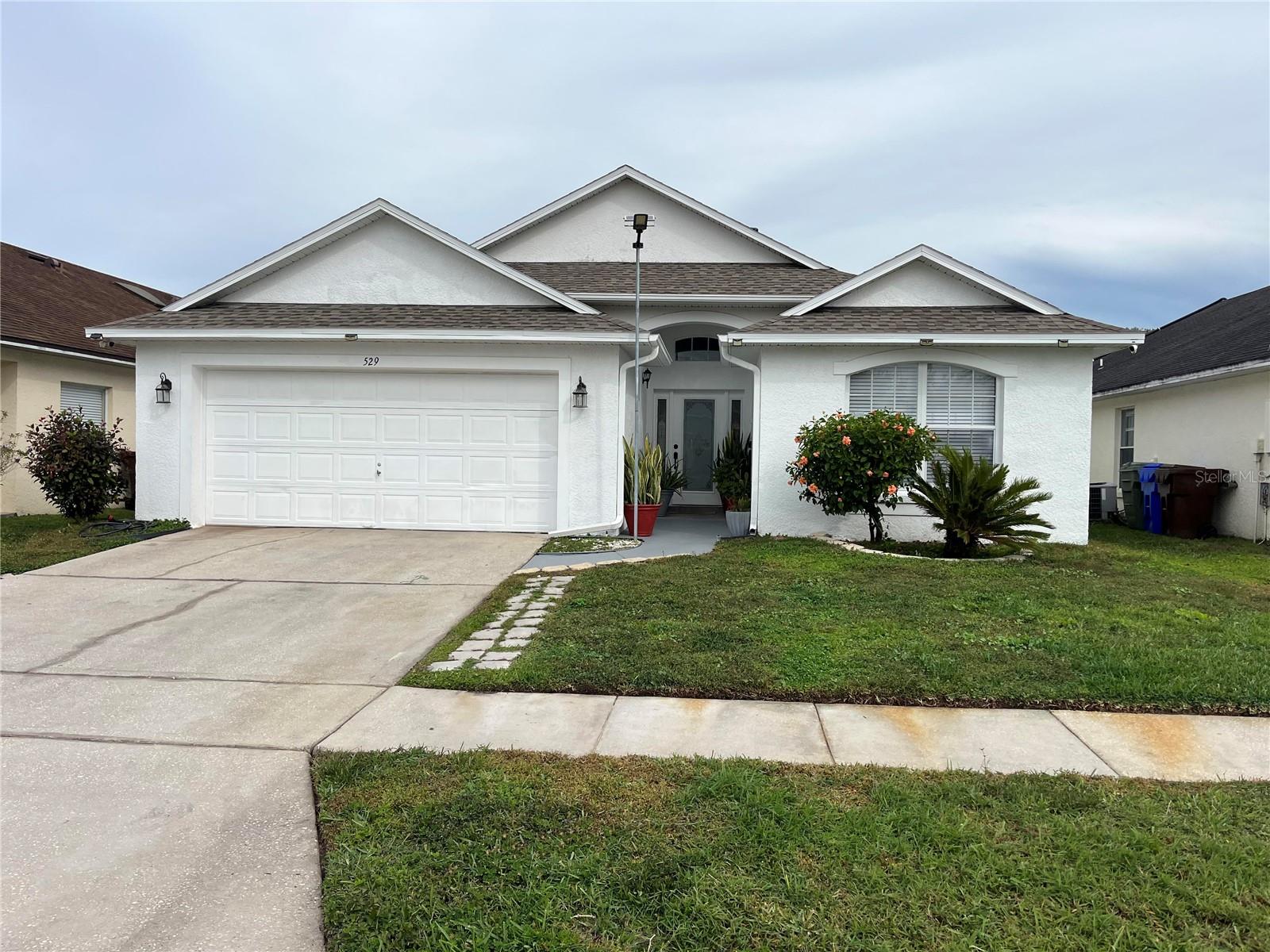 EAGLE POINTE - Residential