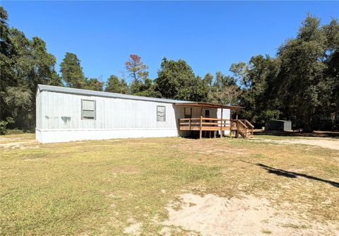 Photo of 15443 NE 86th Lane, Silver Springs, FL 34488 (MLS # OM711423)