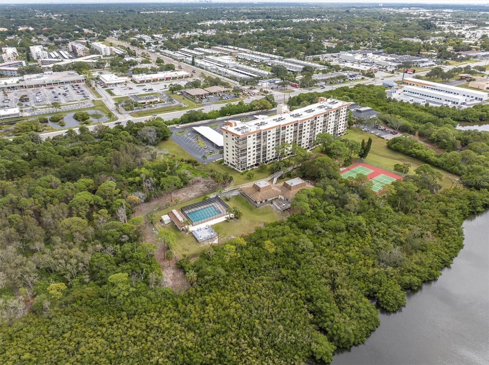 ISLAND VIEW SOUTH CONDO - Residential