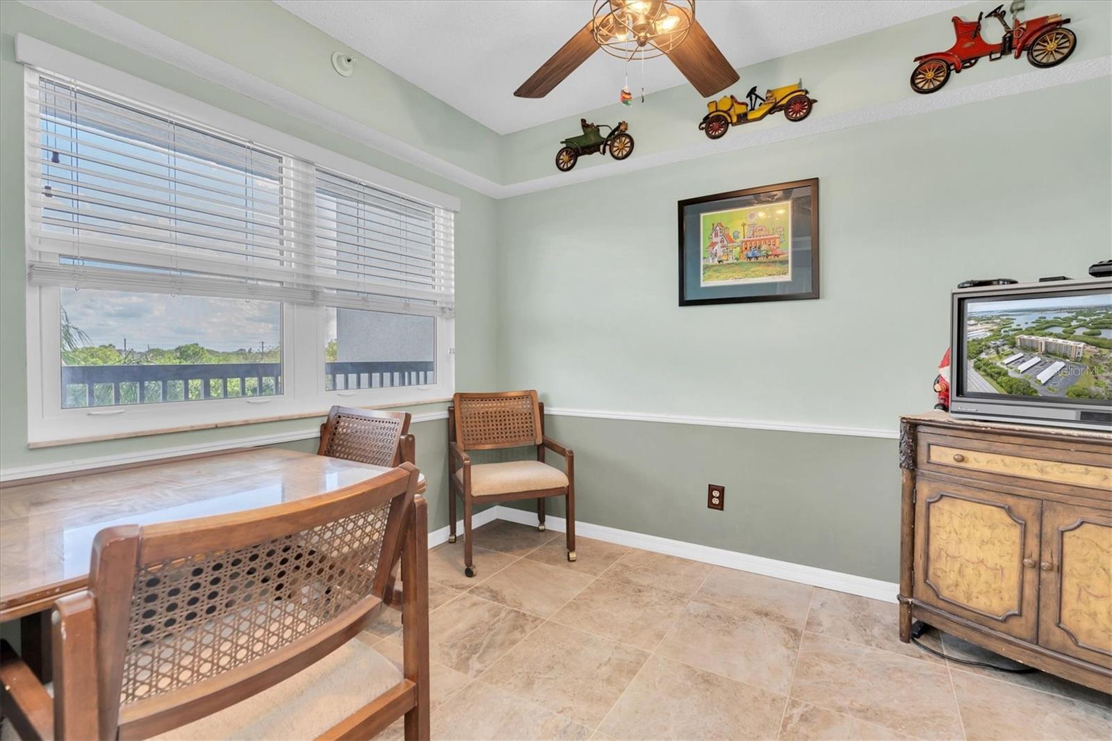 ISLAND VIEW SOUTH CONDO - Residential