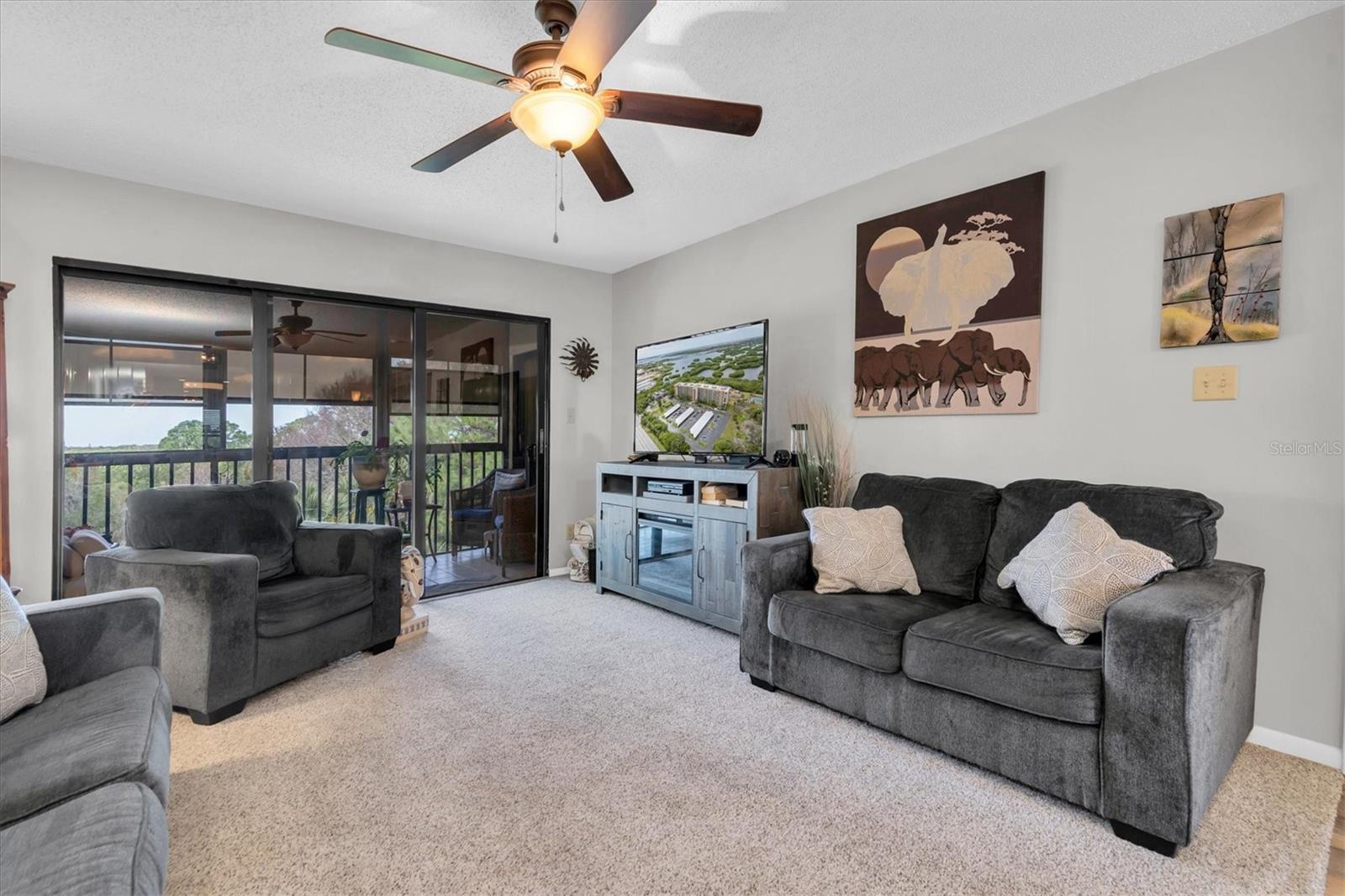 ISLAND VIEW SOUTH CONDO - Residential