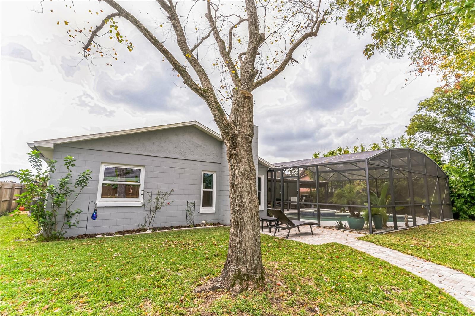 RIVERWOOD VILLAGE - Residential