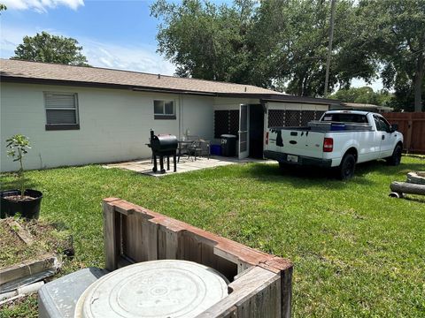 A home in SOUTH DAYTONA