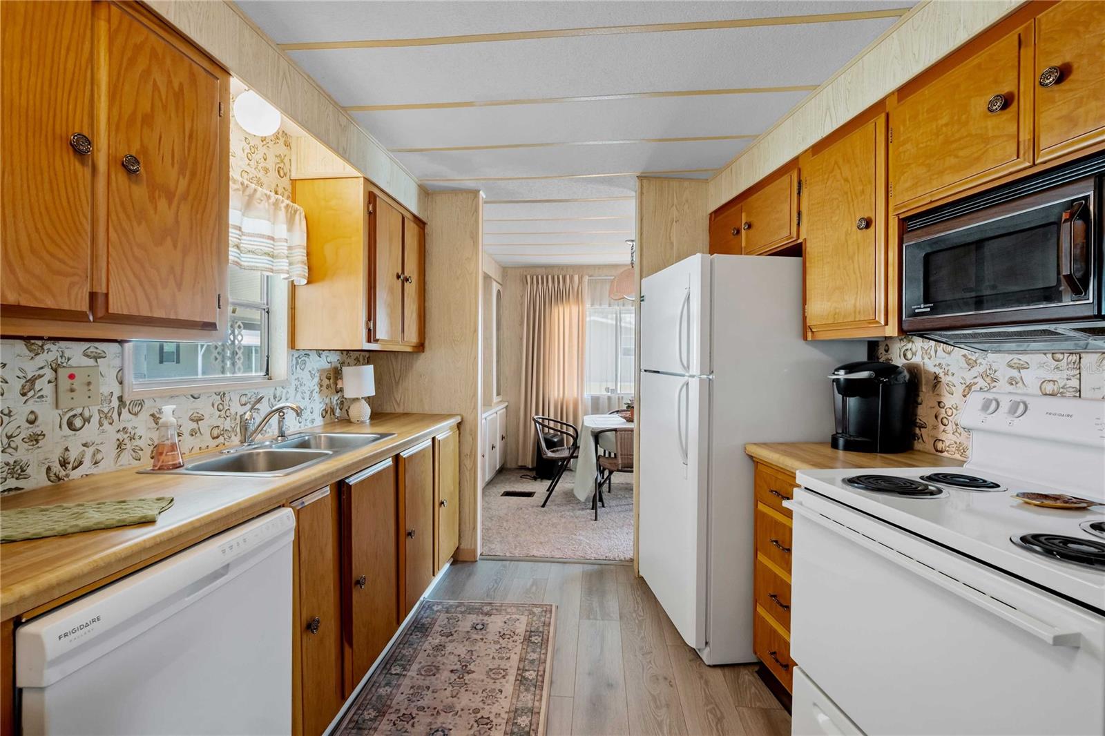 LAKE BETMAR ESTATES - Residential